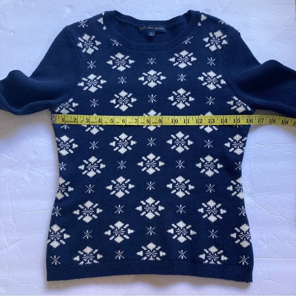 Brooks Brothers /  Navy Blue snowflake wool blend women’s  sweater - Picture 2 of 10